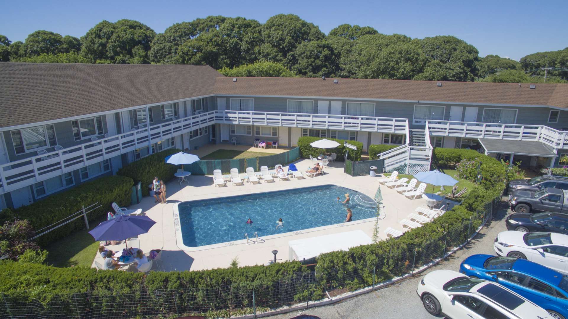 Harborside Resort Motel Pool Area